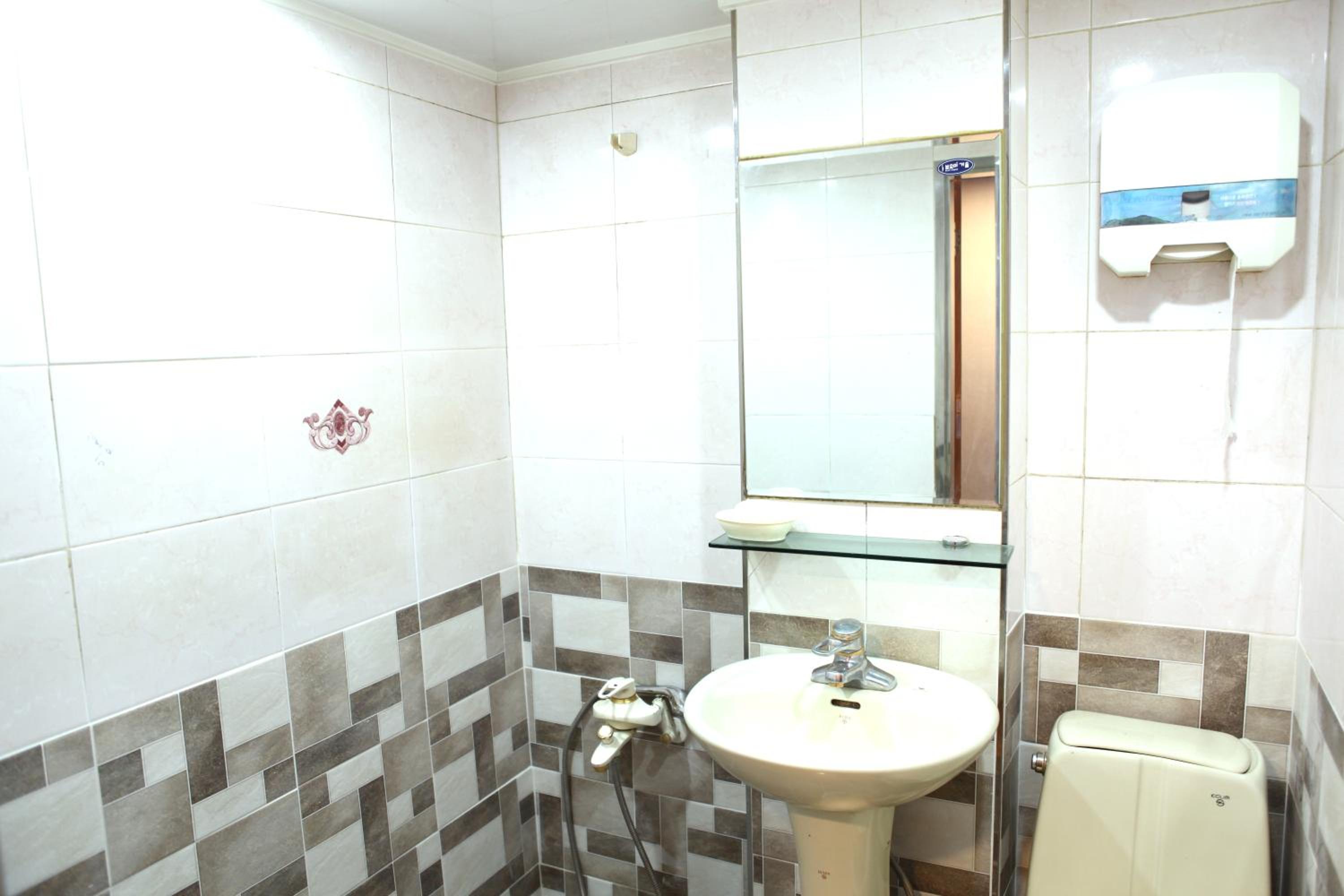 Фото Charm Hotel