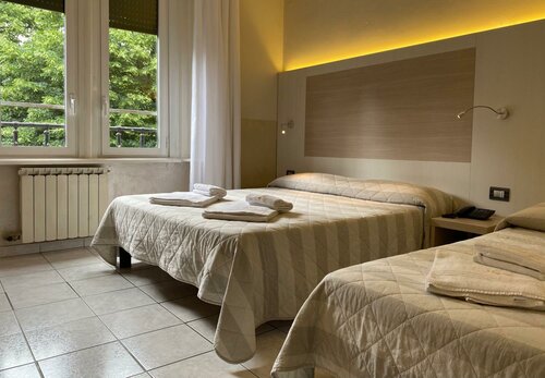 Гостиница Hotel Due Giardini в Милане