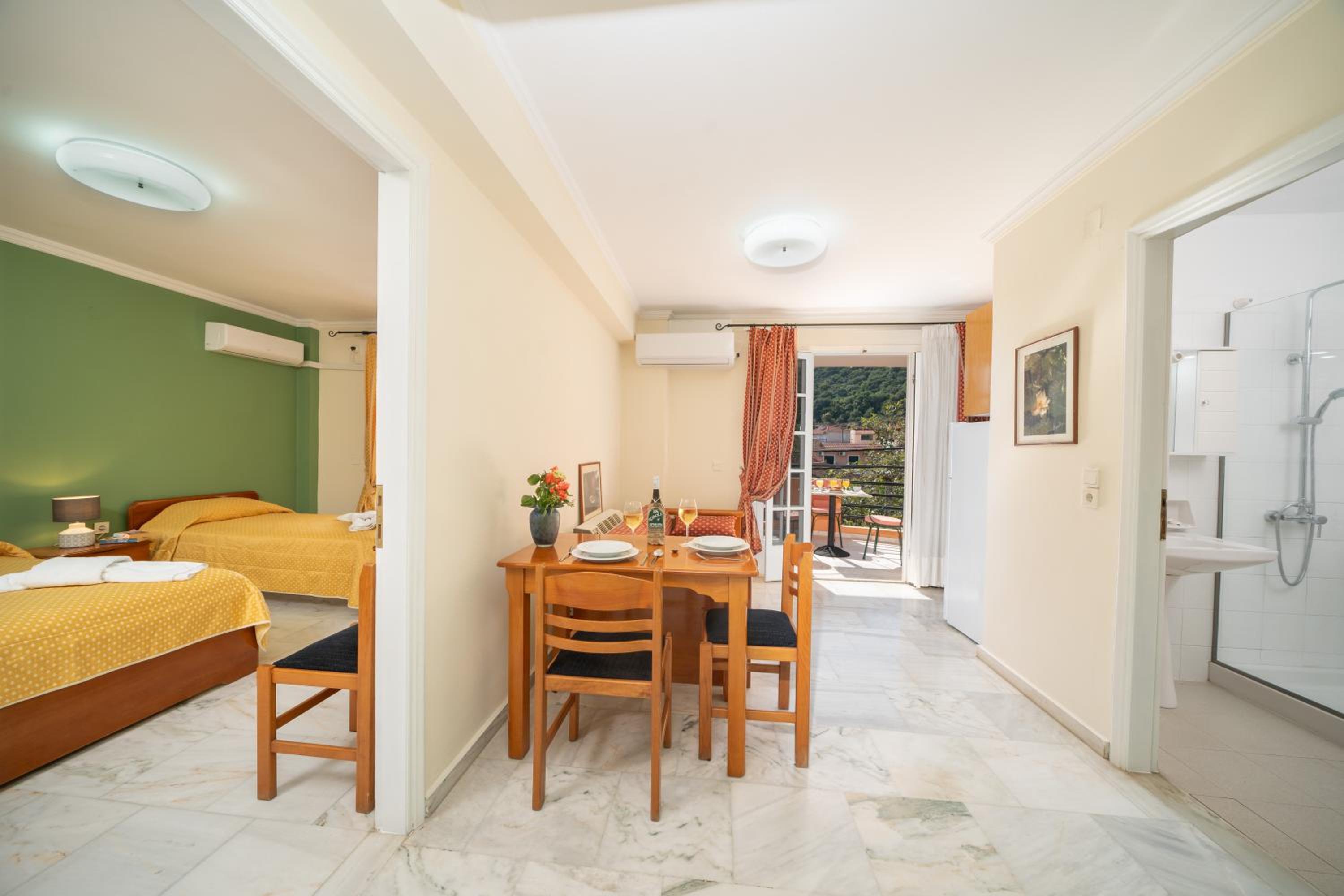 Фото Odysseus Palace