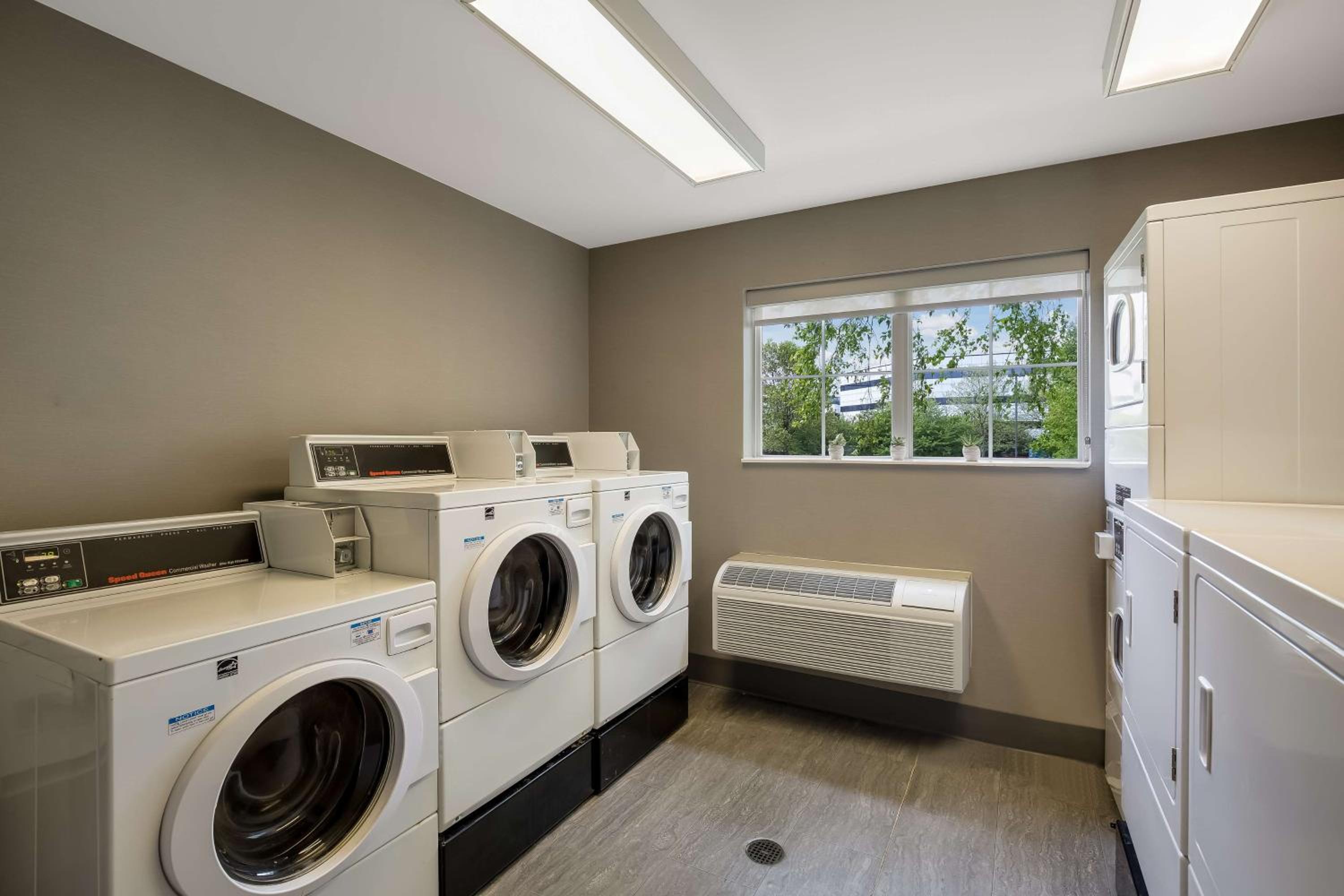 Фото Sonesta Es Suites Parsippany Morris Plains