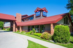 Гостиница AmericInn by Wyndham Grand Forks