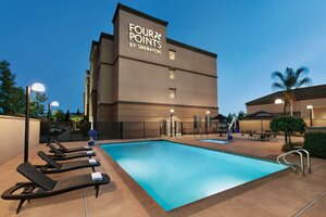 Гостиница Four Points by Sheraton Sacramento International Airport