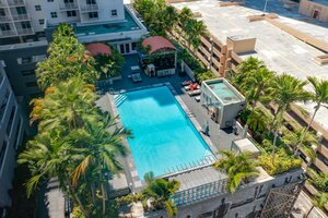Гостиница Fortune House Hotel Suites