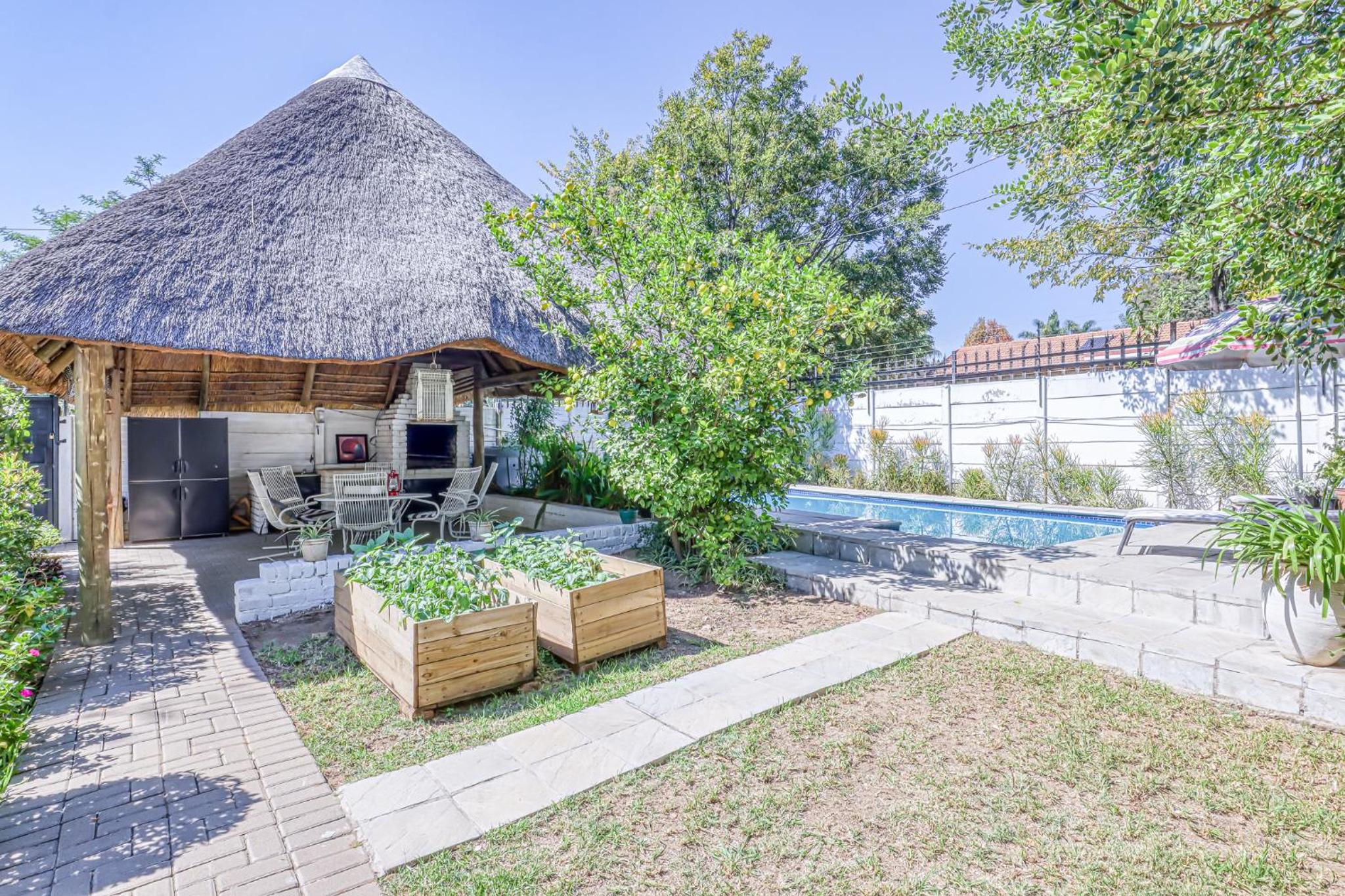 Фото Bedford Manor