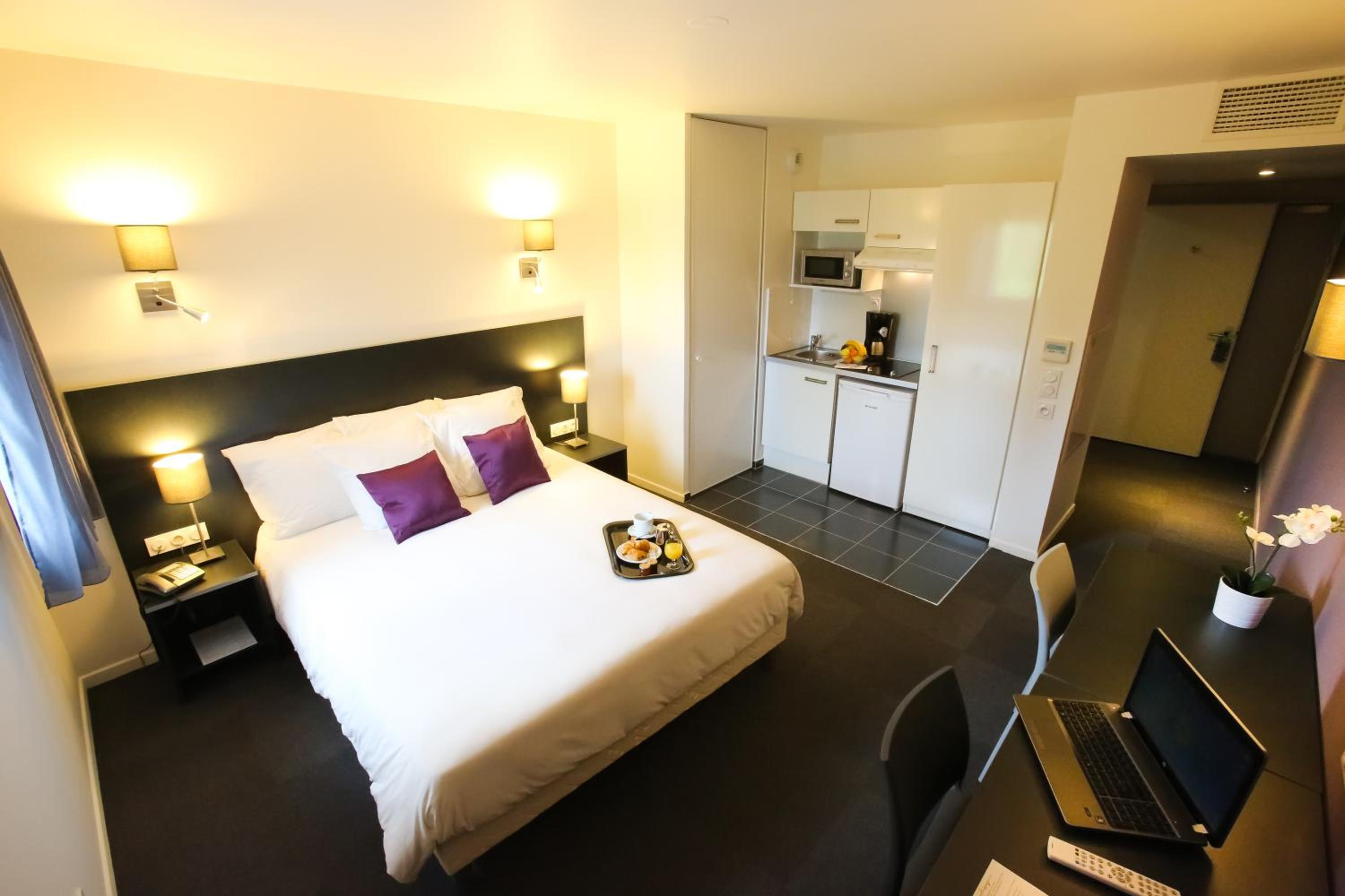 Фото All Suites Appart Hotel Orly Rungis