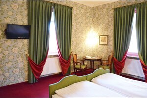 Гостиница Hotel Hohenstauffen