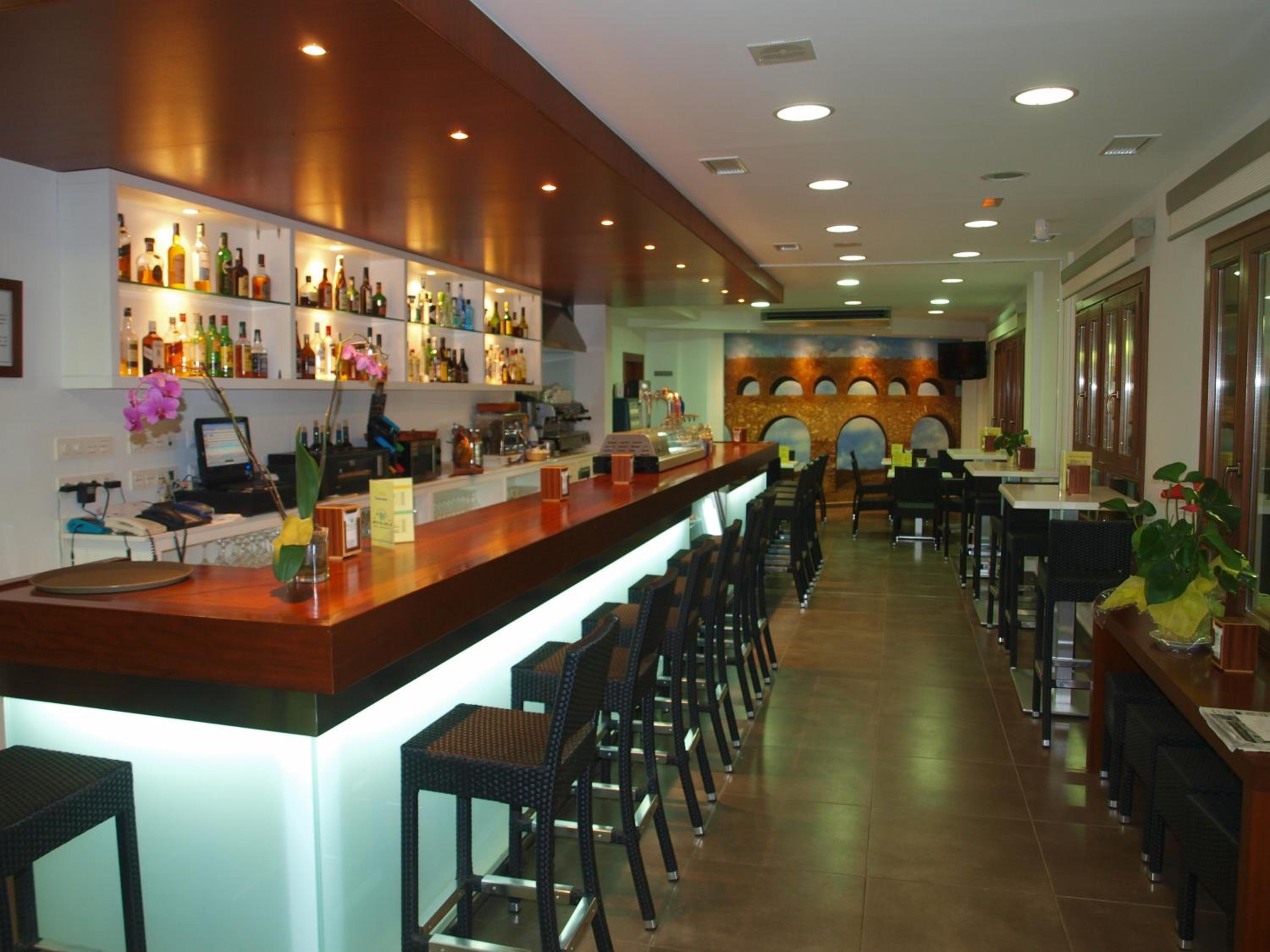 Фото Hotel Mi Casa