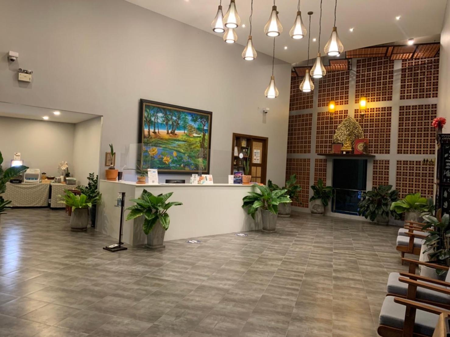 Фото Atom Phuket Hotel