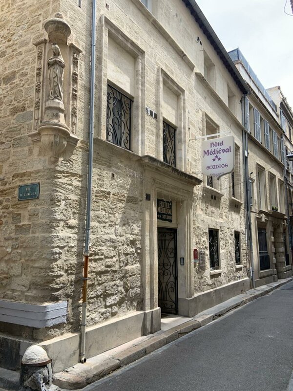 Гостиница Hôtel Médieval в Авиньоне