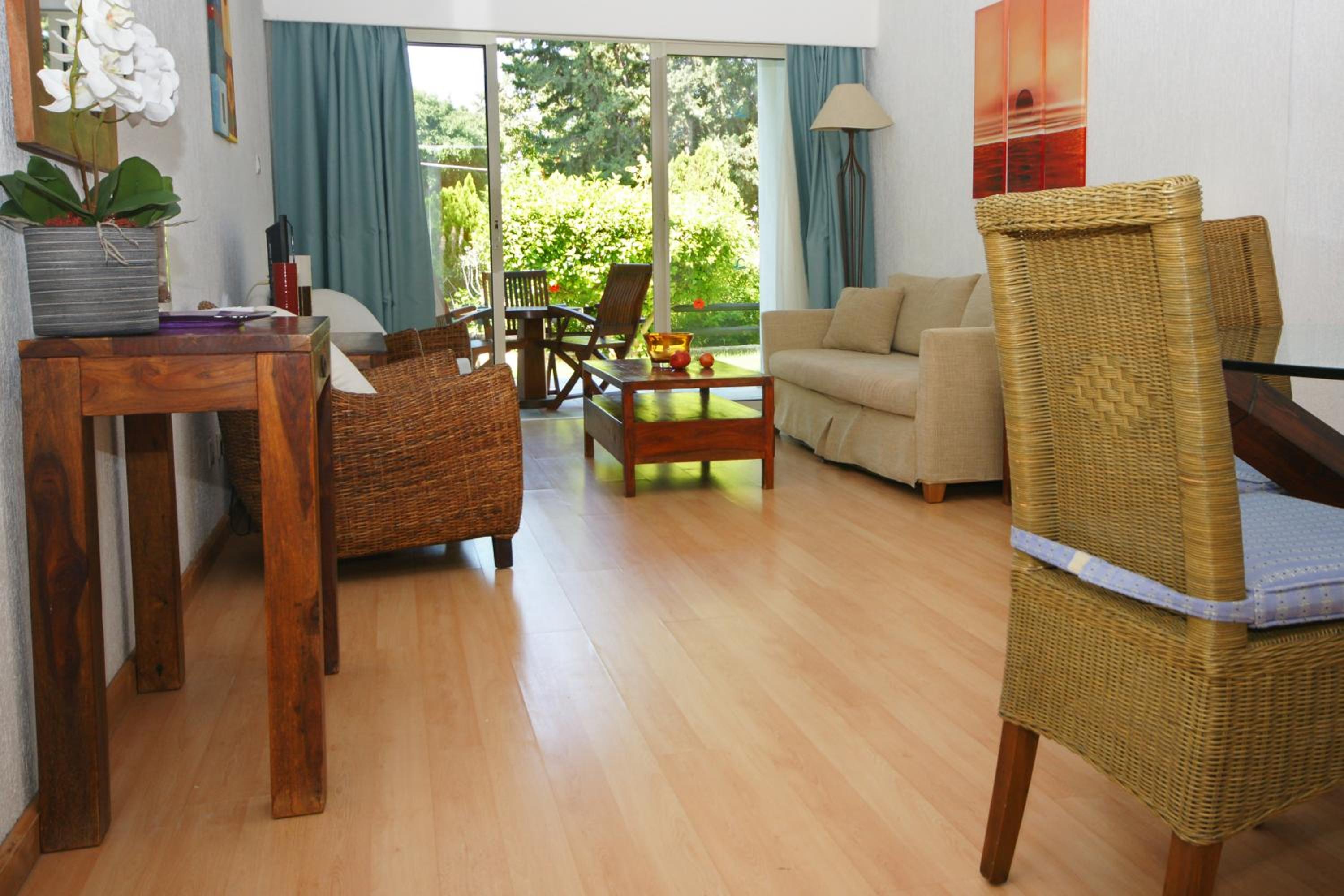 Фото Paphos Gardens Holiday Resort