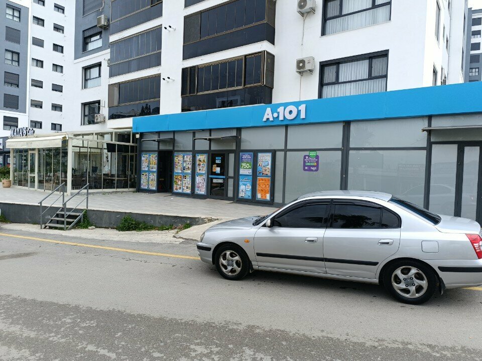 Supermarket A 101, Izmir, photo