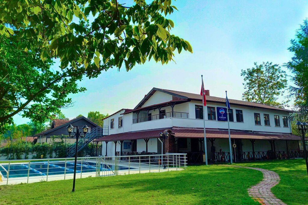 School Alpaslan Autism Foundation, Sapanca, photo