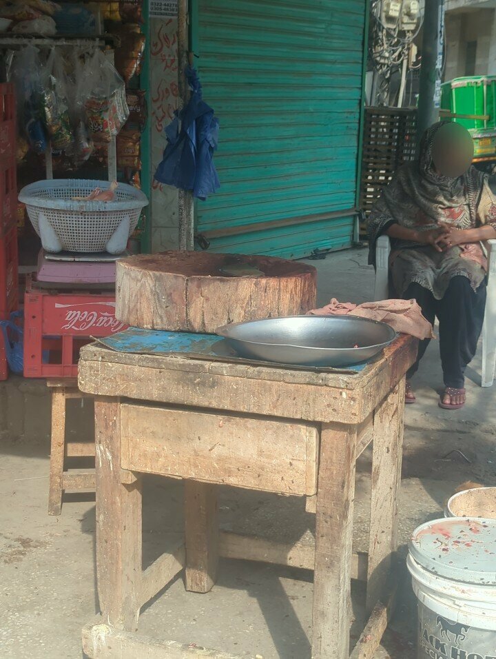 Egg and poultry meat Naveed Chicken Center and Sabzi Farosh, Lahore, photo
