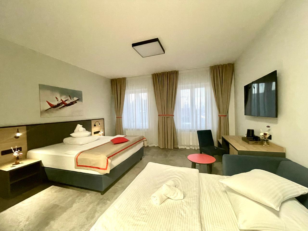 Фото отеля 1