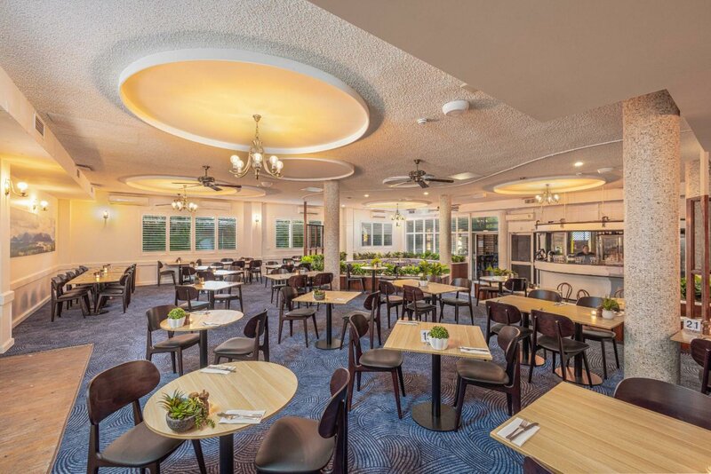 Гостиница Lees Hotel