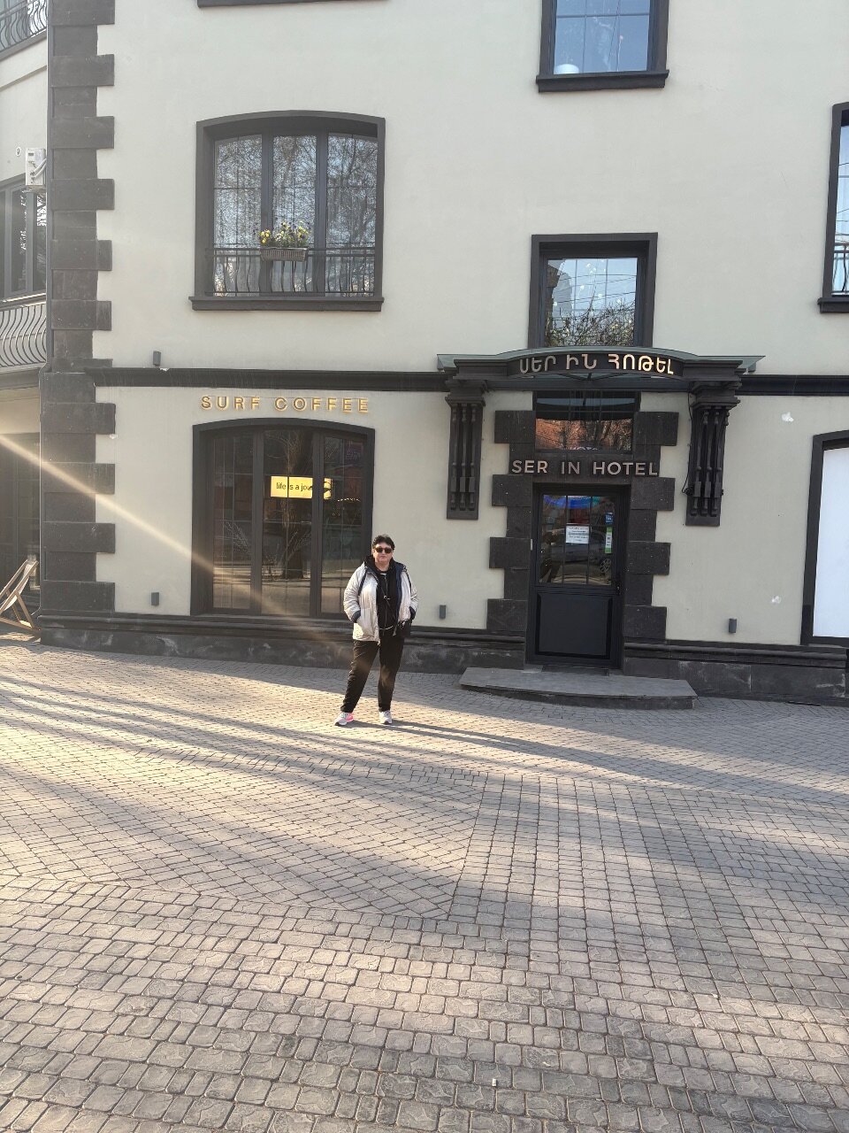 Фото Paris Hotel Yerevan