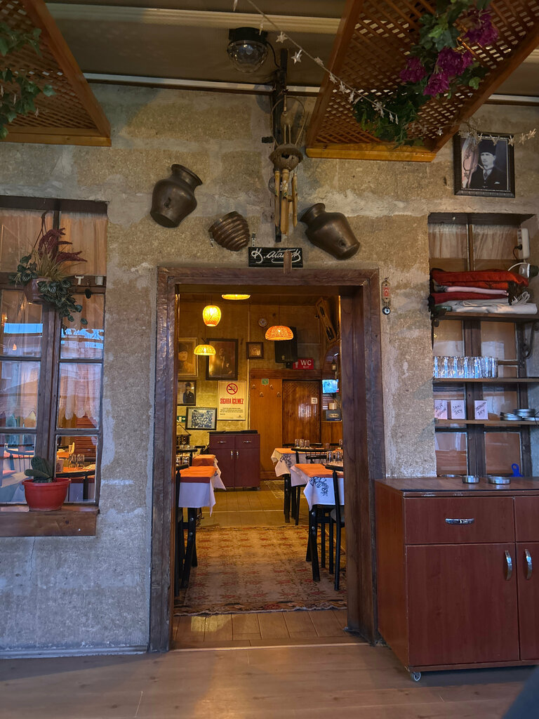 Ресторан Kumsal & Inci Restaurant, Аванос, фото