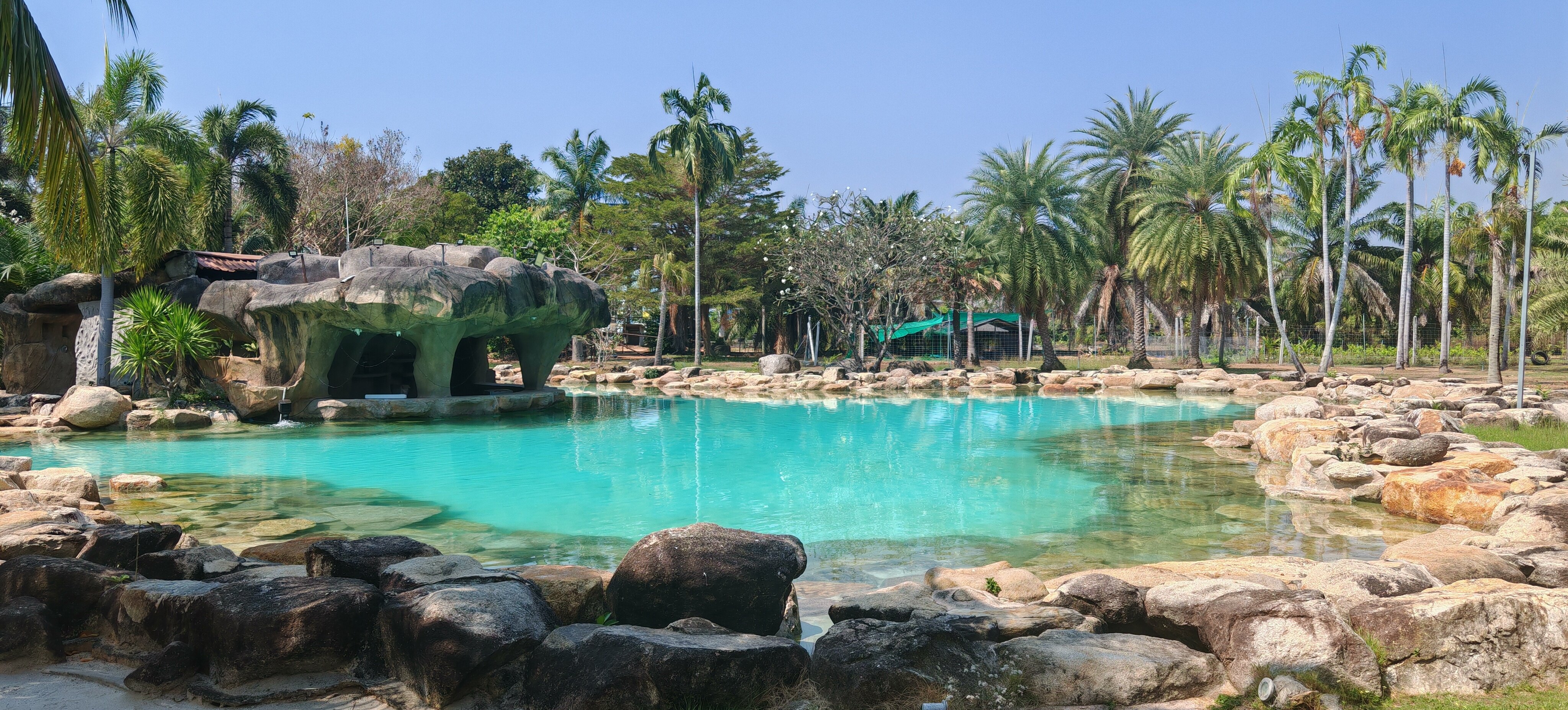 Фото Ohana Resort and Restaurant