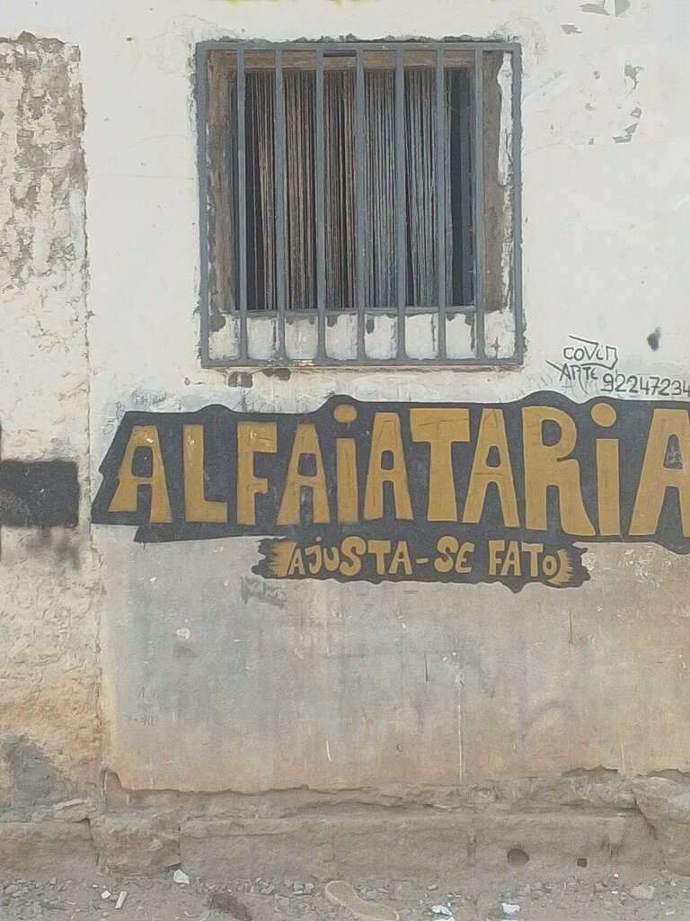 Cafe Alfaiataria, Loanda, photo