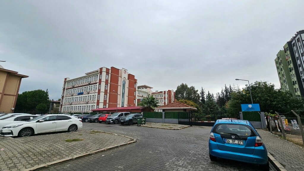 School Toki Koprulu Secondary School, Adana, photo
