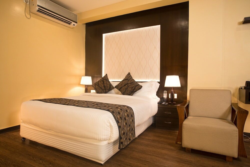 Фото United Business Hotel