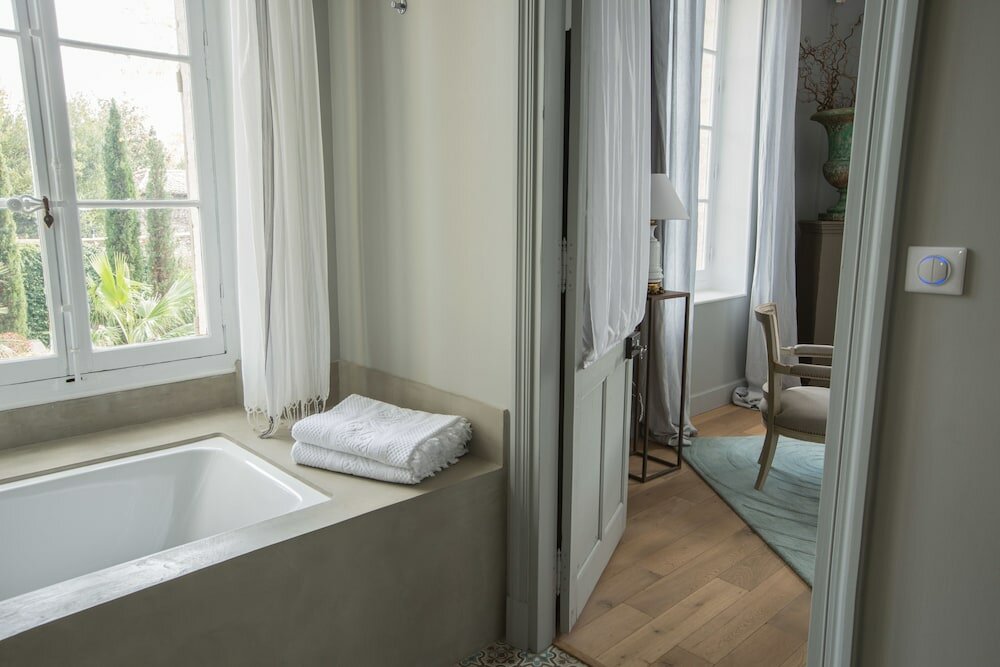 Фото La Divine Comédie - Demeure Privée & SPA