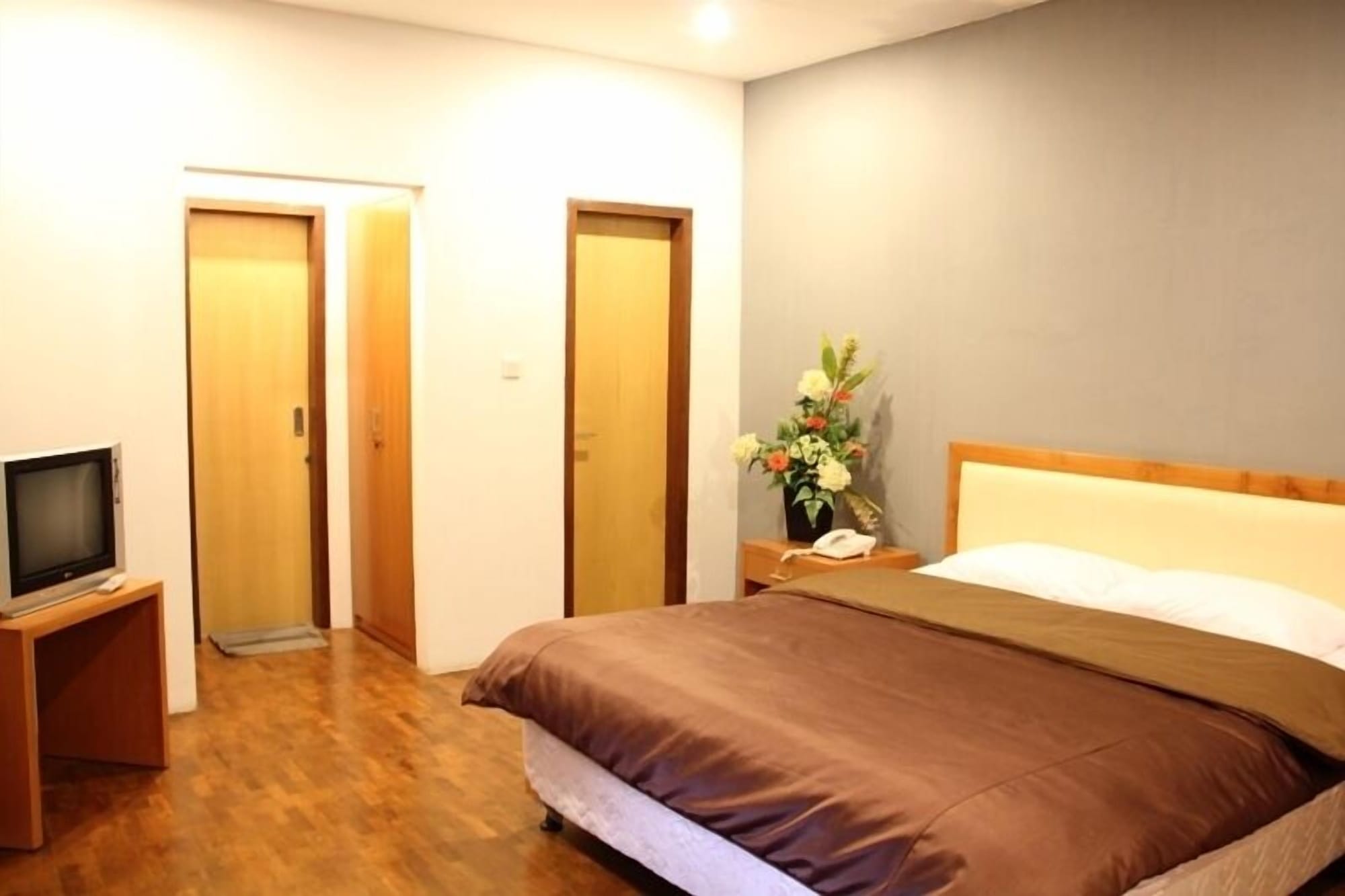 Фото The Radiant Villa's & Function Hall