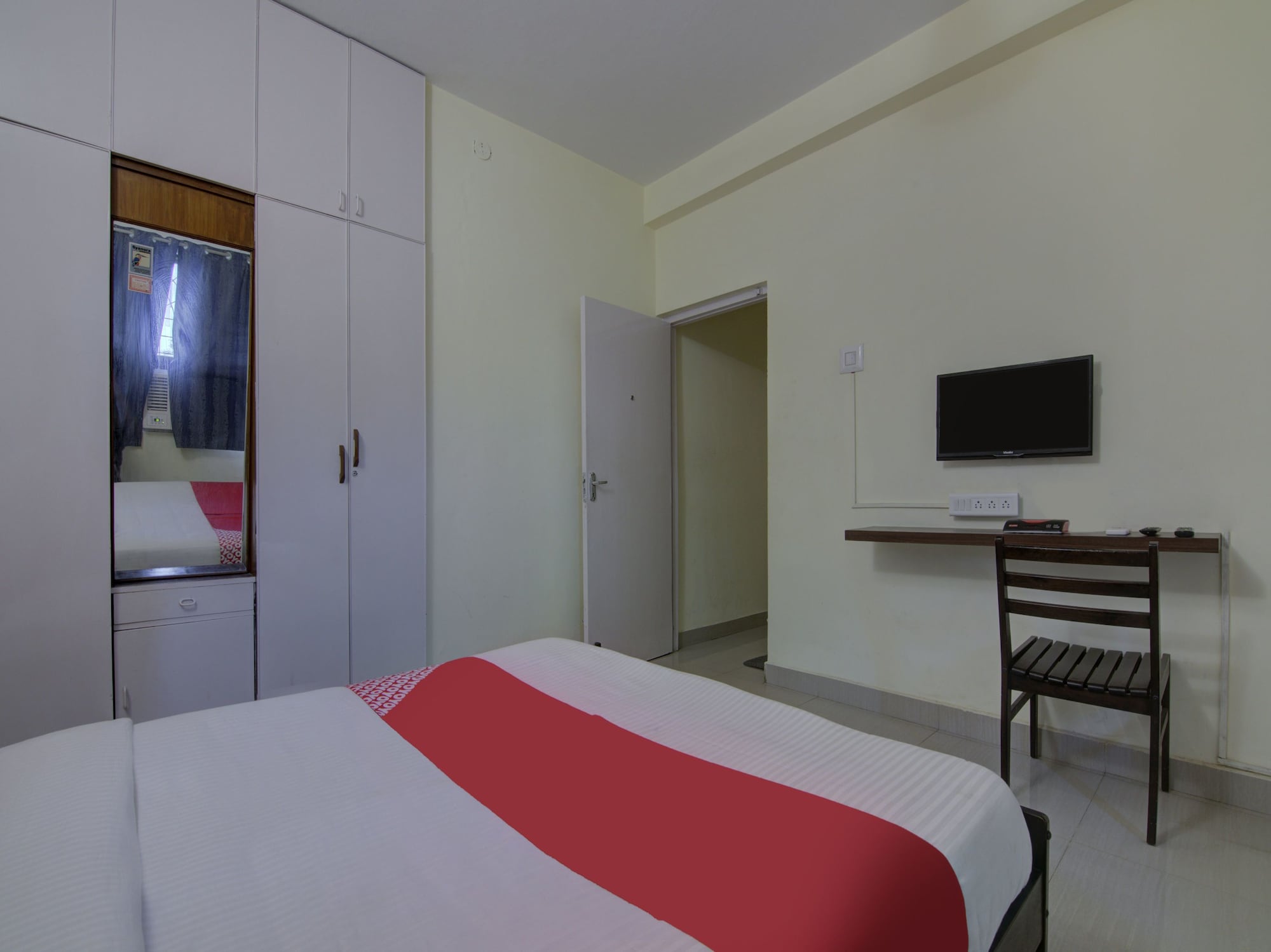 Фото Oyo Flagship 488 Nungambakkam-Apollo Hospital