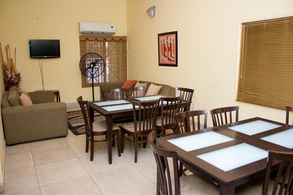 Фото Jayliz Lodge