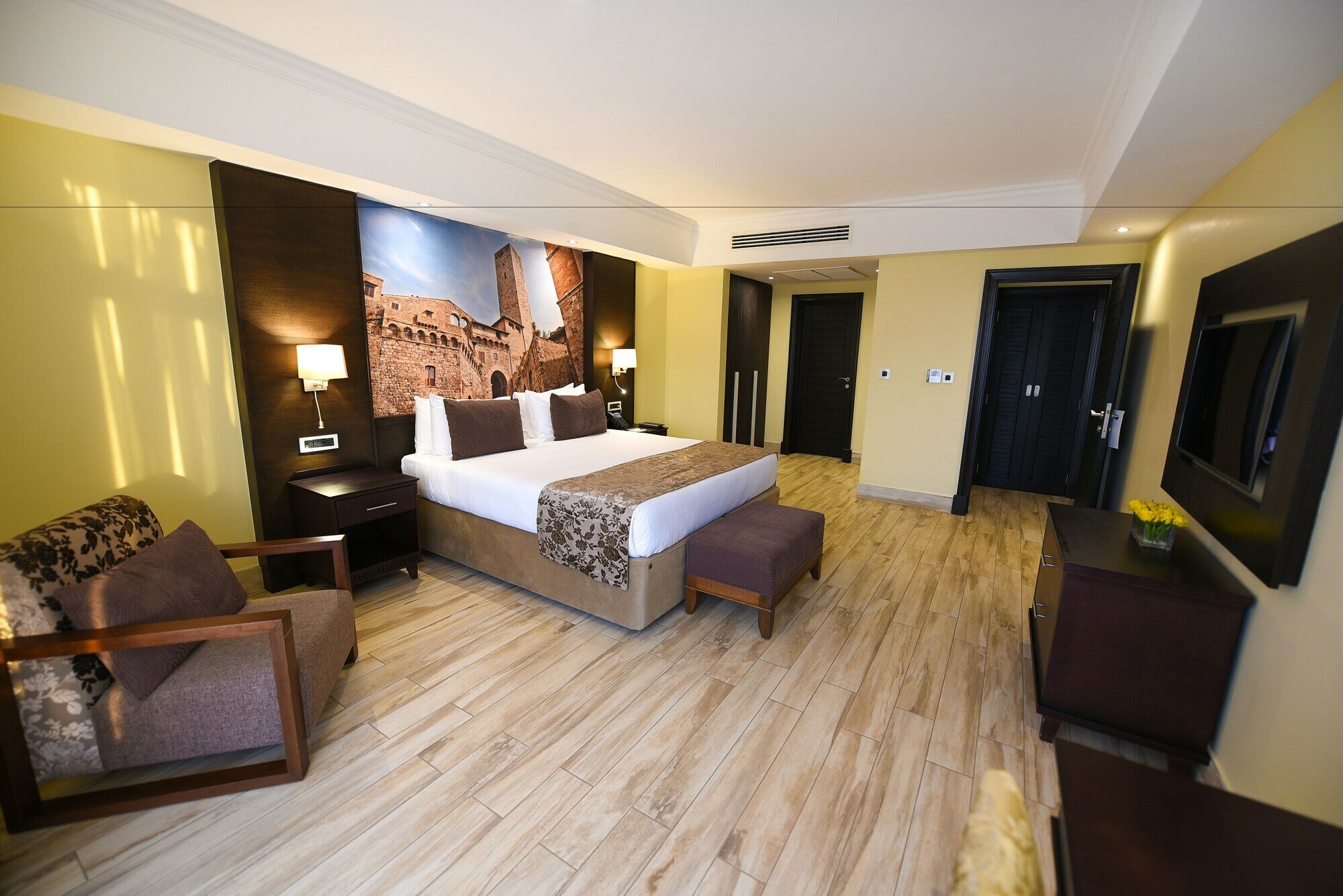 Фото Mestil Hotels & Residences