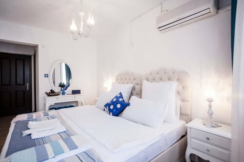 Гостиница Mavi Butik Hotel в Бозджааде