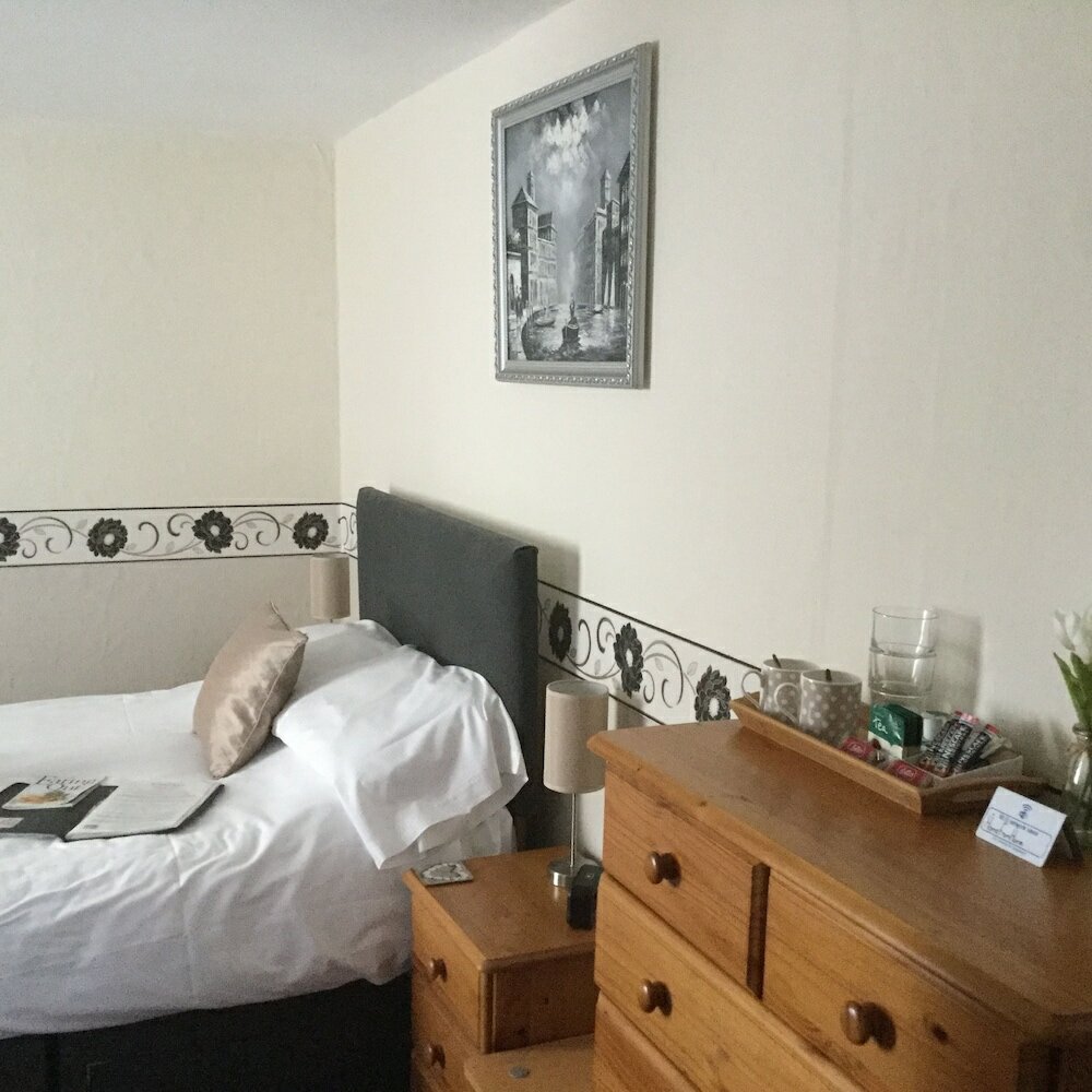 Фото Newburgh Guesthouse