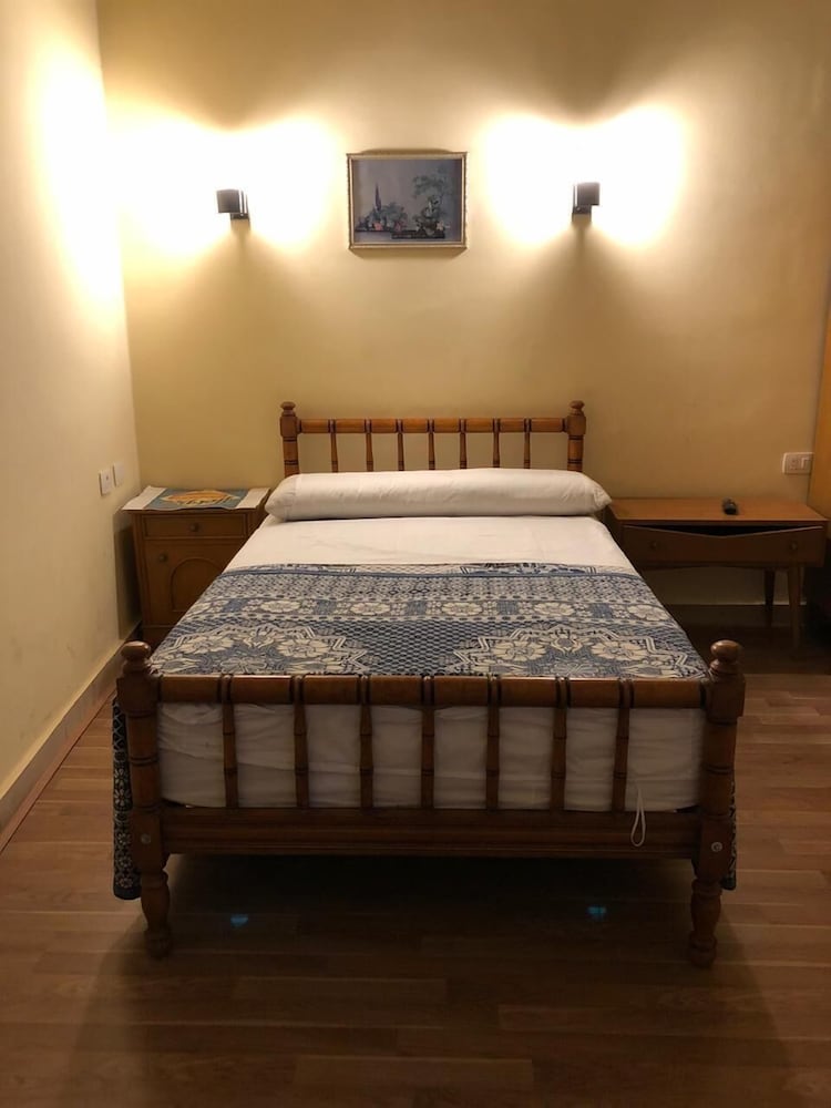 Фото Tulip Hotel