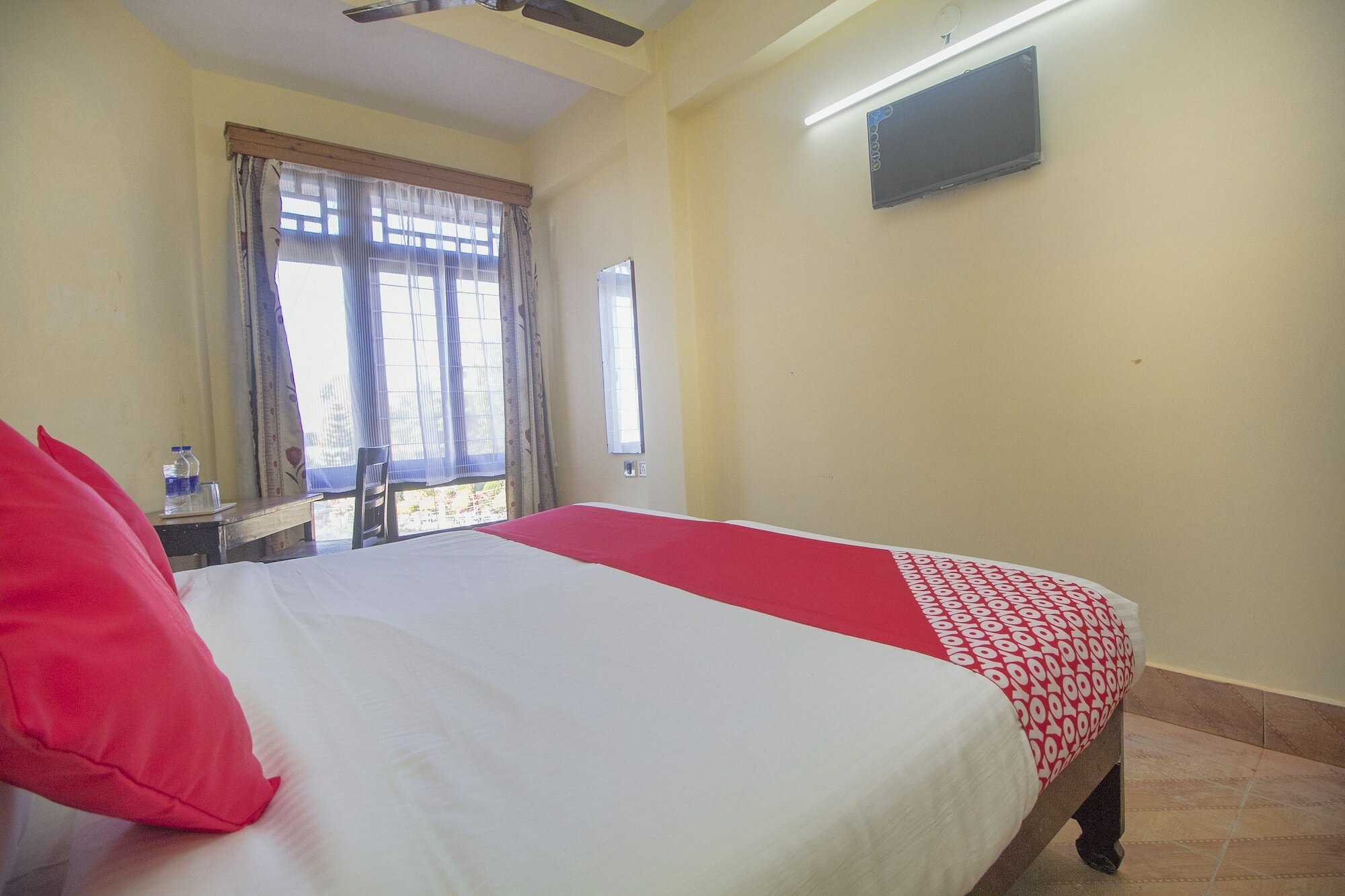 Фото Oyo 23578 Gompus