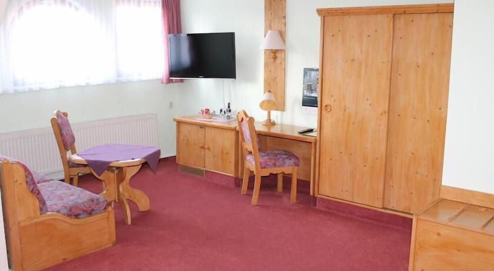 Фото Hotel Zur Goldenen Sonne