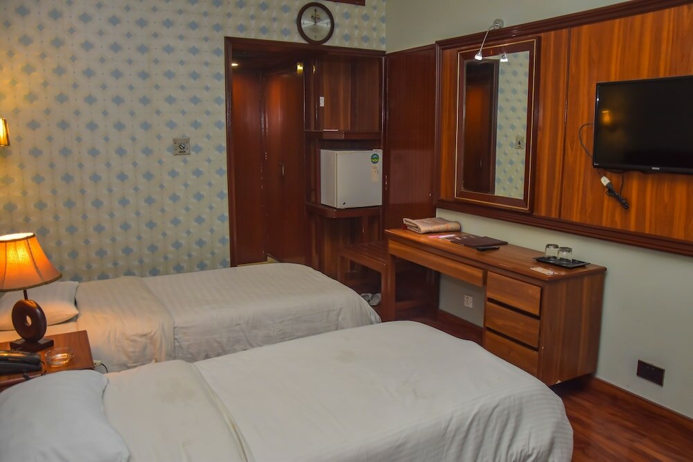 Фото Hotel Faran Karachi