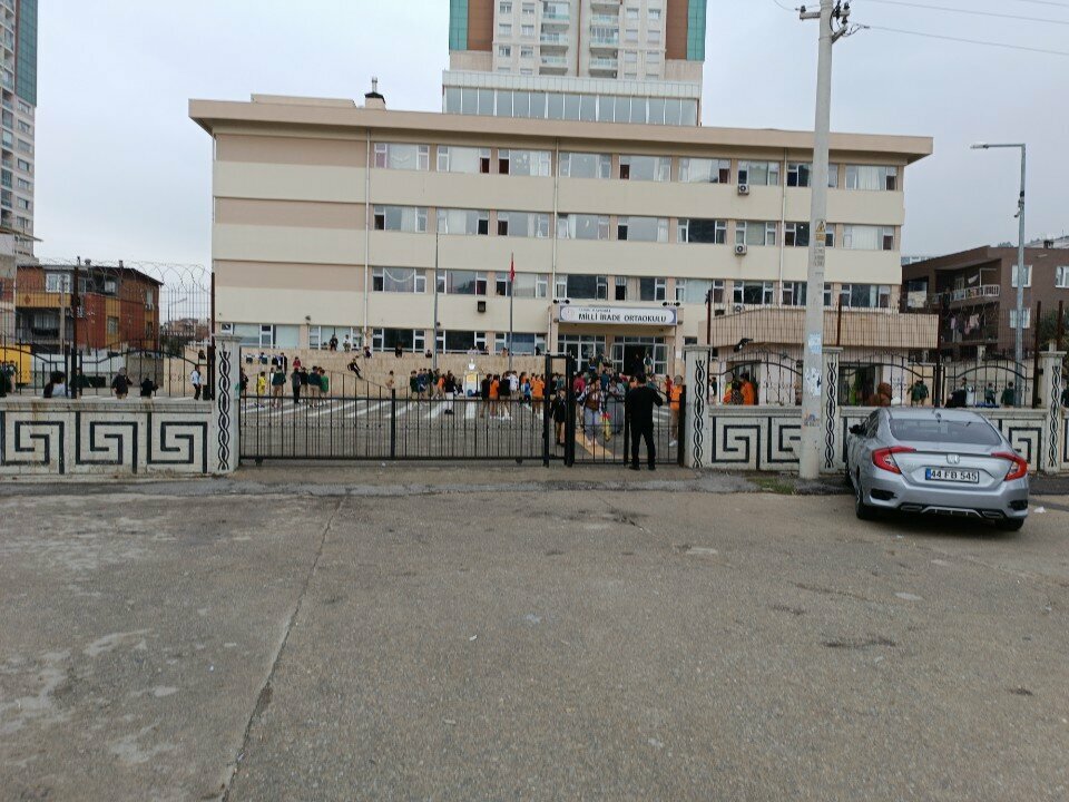 School Milli İrade Middle School, Izmir, photo