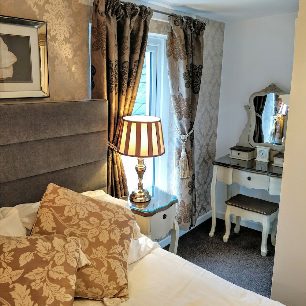 Фото Angel House Bed & Breakfast