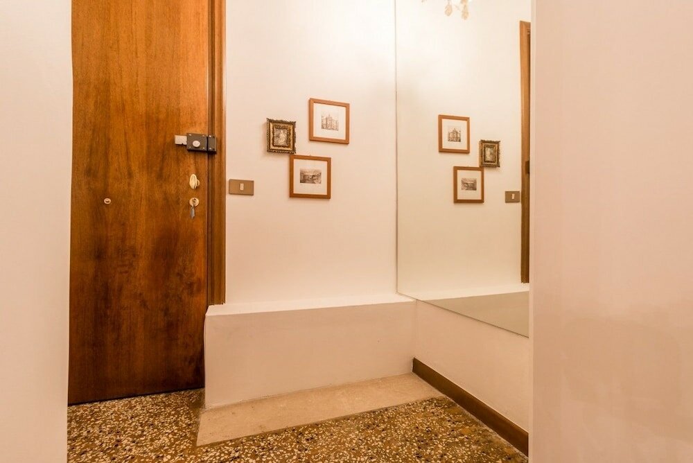 Фото Fenice Backstage over Canal