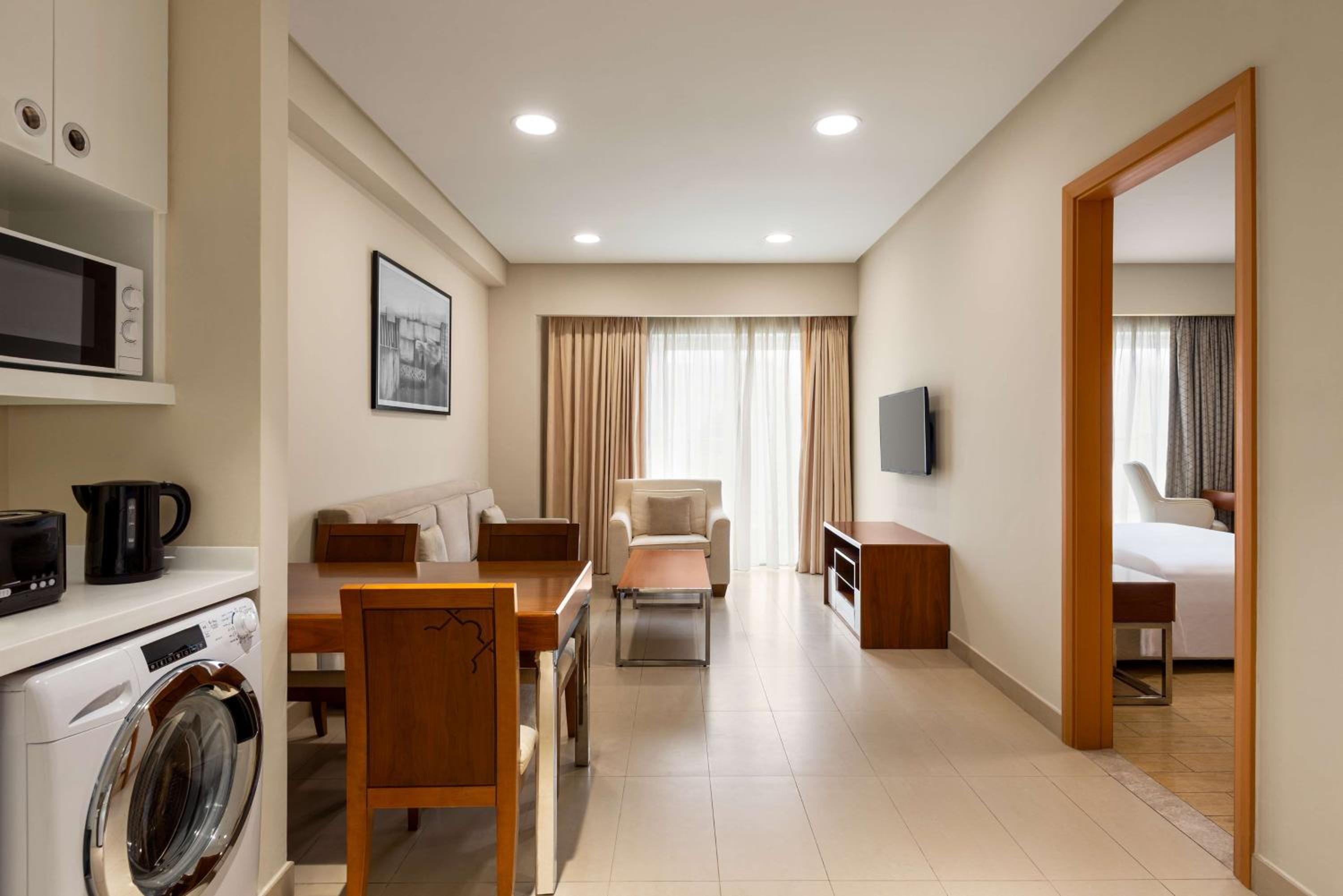 Фото Levatio Suites Muscat, a member of Radisson Individuals