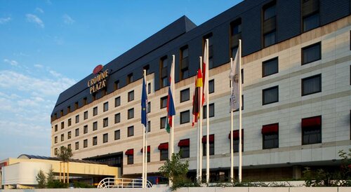 Внешний вид отеля Crowne Plaza Bratislava в Братиславе, фото 5