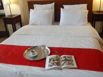 Фото Kripis Studio Thessaloniki Apart-Hotel