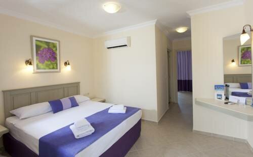 Гостиница Club Resort Atlantis в Сеферихисаре