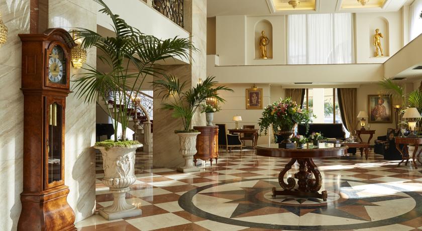 Фото Mediterranean Palace Hotel