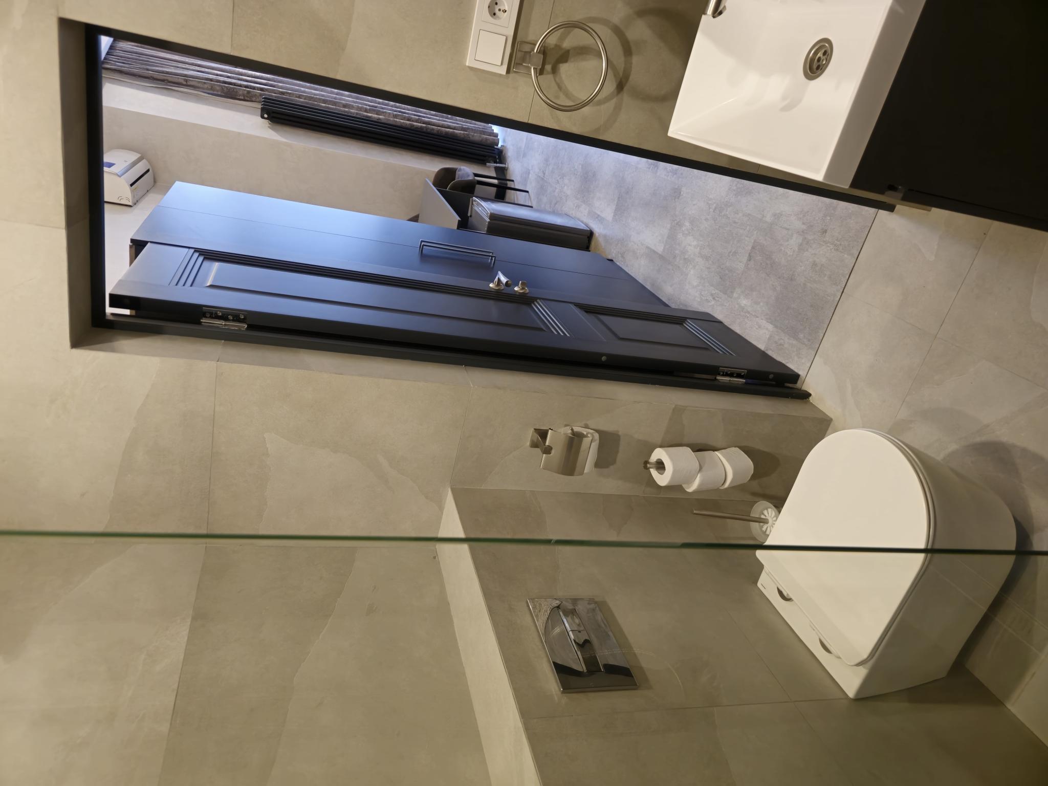 Фото Зеркальный