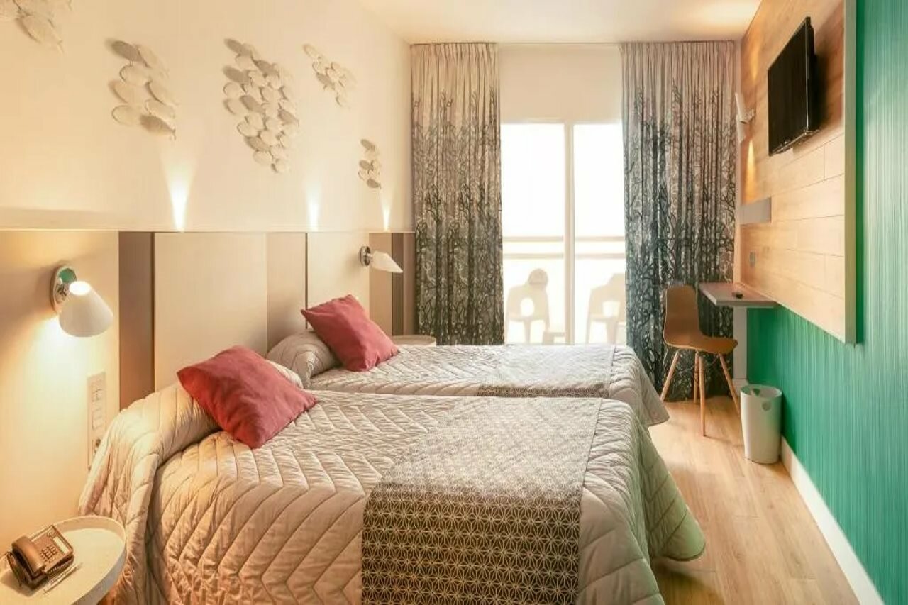 Фото отеля 3