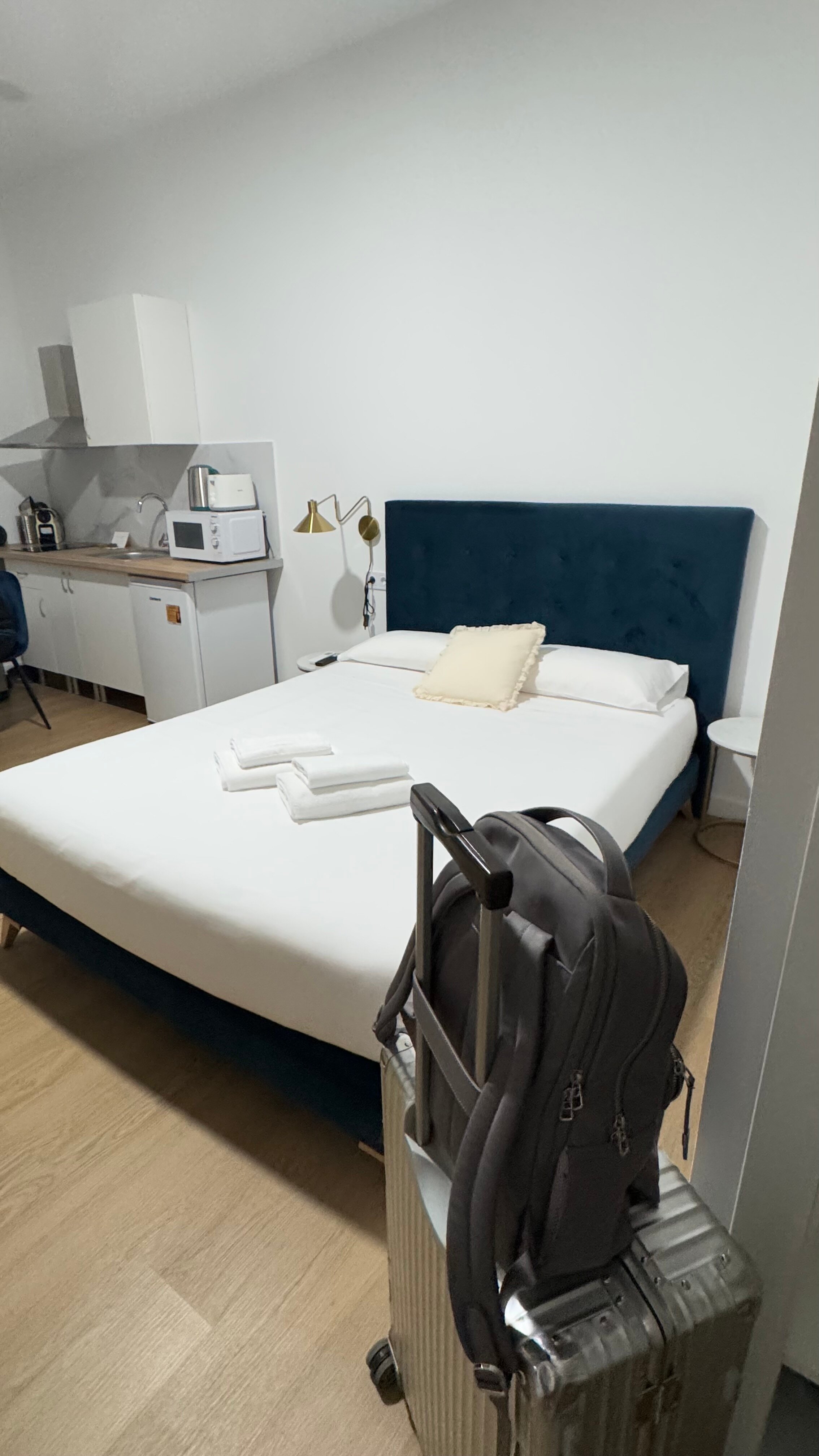 Фото Sixtytwo Hotel