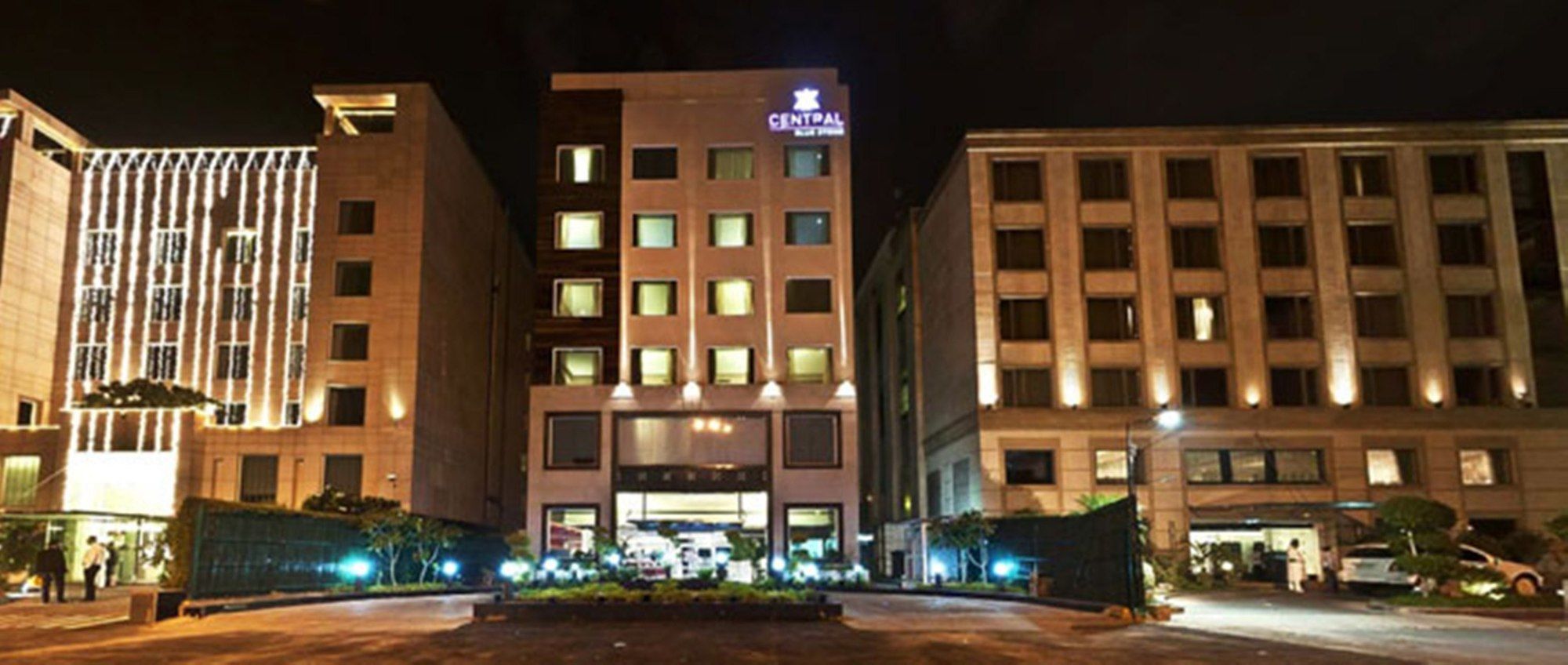 Фото отеля 1