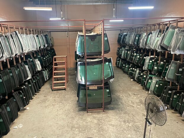 Auto glass Diamond Glass & Mirror Trading L. L. C, Ajman, photo