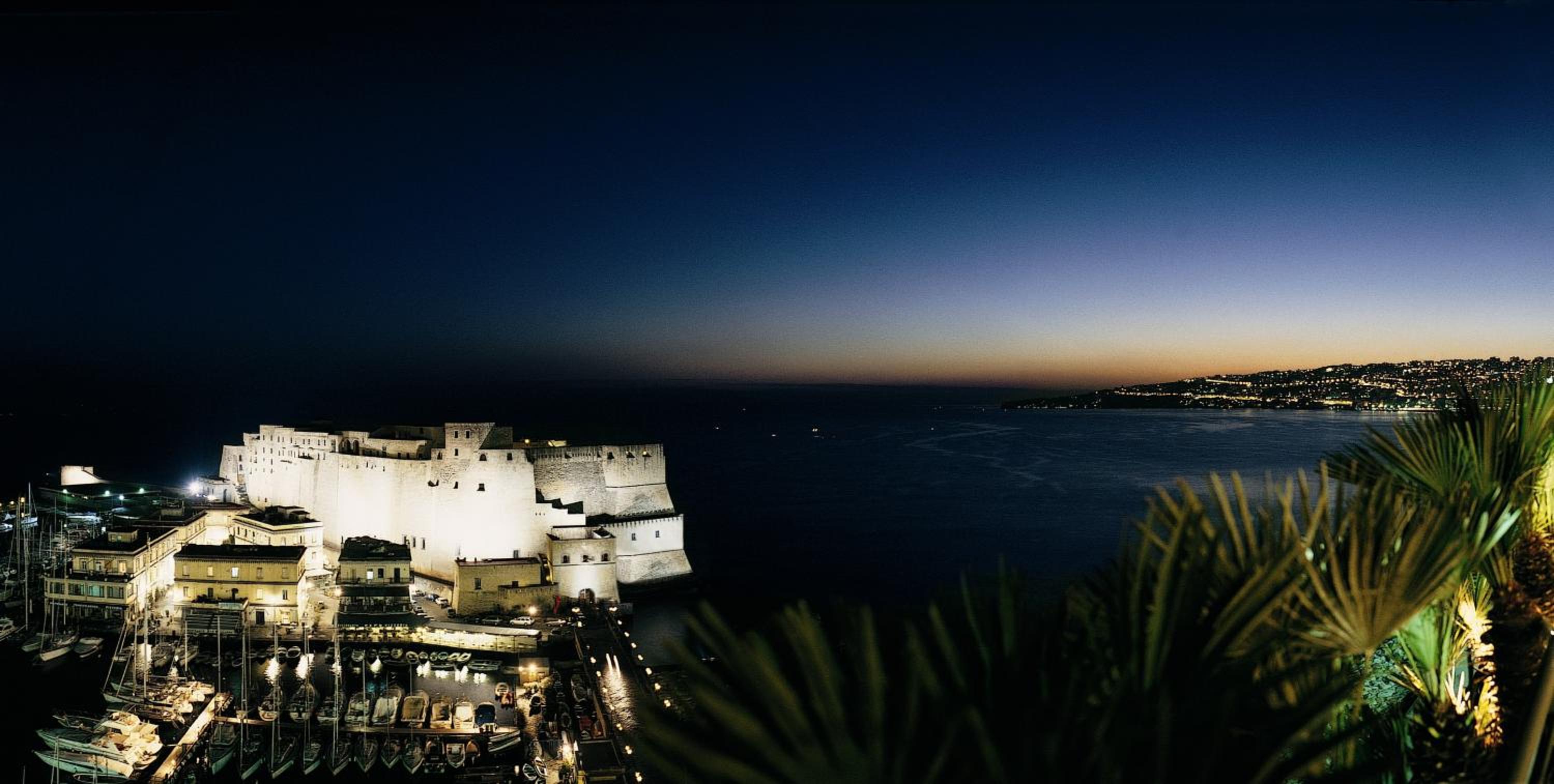 Фото Grand Hotel Vesuvio